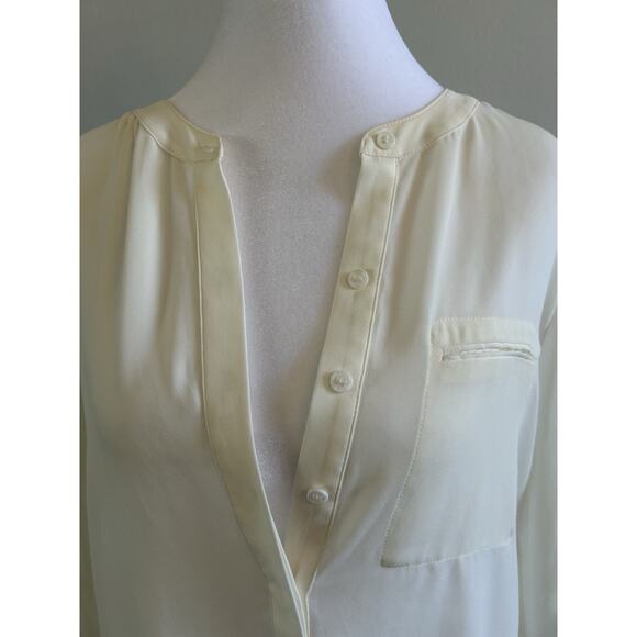 NYDJ Henley Pleat Blouse Small White Casual Business Resort Vacation Spring Top - Picture 5 of 10